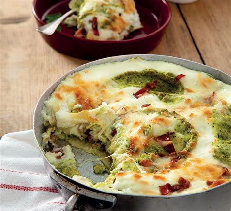 Lasagne con pesto di zucchine, speck e scamorza   Ricetta  