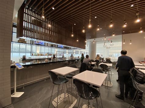 Review: The LGA Centurion Lounge | Thrifty Traveler