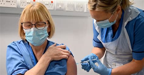 Coronavirus: Pfizer’s vaccine provides strong protection after first ...