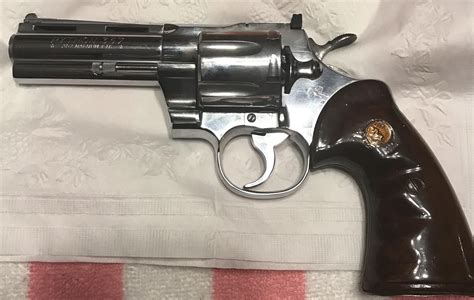 Revolver Police Python .357 的图像结果