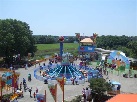 Sesame Place Reviews