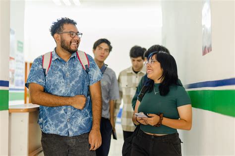 Social Goals Examples 的图像结果