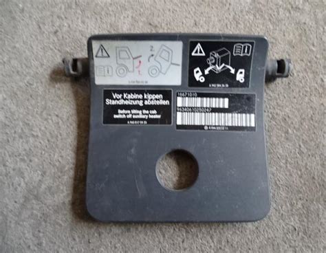 Cowling for Mercedes-Benz Actros MP 4 A9606660605 Wartungsklappe ...