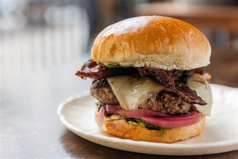 Halal Burgers and Indian Fried Chicken Sandwiches Coming to West Loop ...