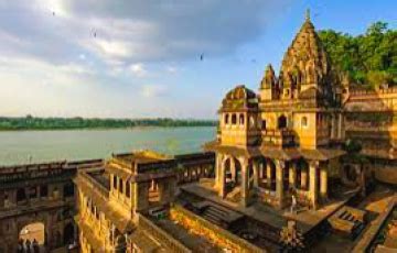 2 Nights 3 Days Maheshwar and Mandu Tour Package | Mandu, Maheshwar ...