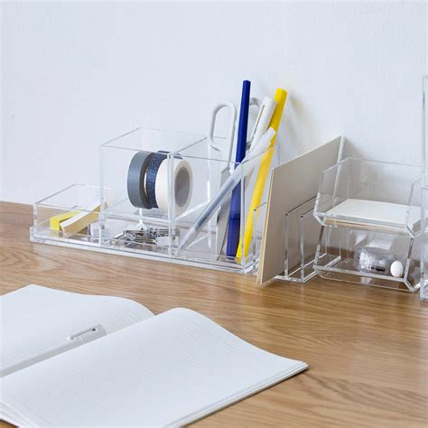 Get 90% Discount On Shoes, Apparel & More At Ajio Sale | LBB