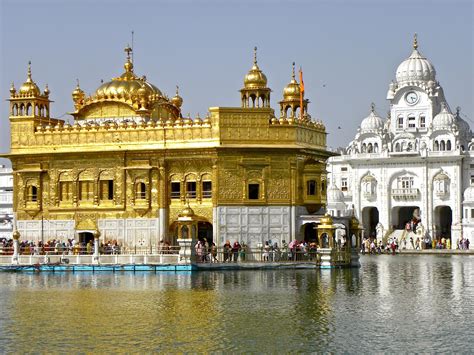 Visiting the Holy Golden Temple in Amritsar, Punjab, India - Geringer ...