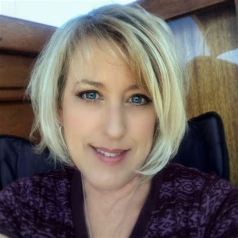 Shellie Geigle Tutorials 2022 的图像结果