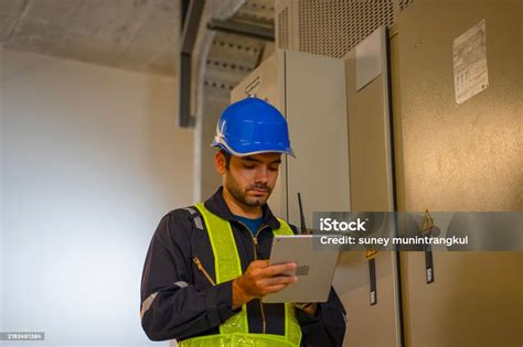 High-Rise Building Engineer 的图像结果