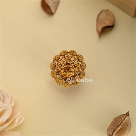 Lakshmi Finger Ring – Aadai Alangaram