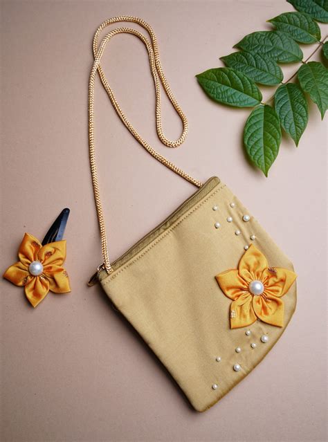 Fulva Set - Yellow Colour Gift Combo – Soyara Ethnics Studio