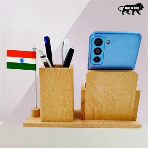 Pinewood Pen Stand - JP-34 Pen Stand With Watch Manufacturer from New Delhi