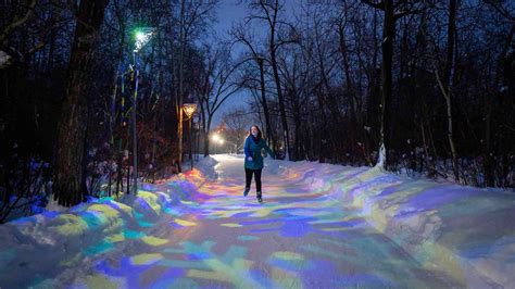 This 3.2 Km Ice-Skating Trail In Canada Winds Through A Forest