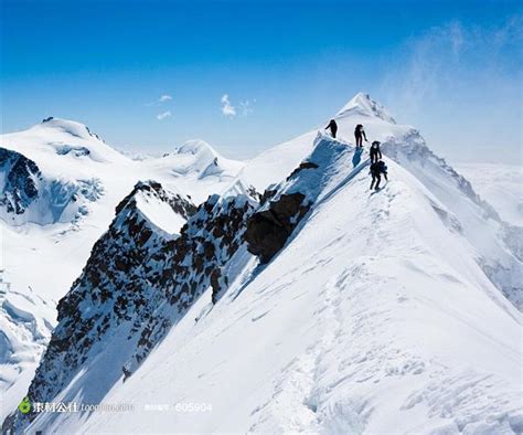 登雪山图片 的图像结果