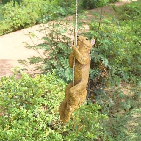 Poly-Resin Hanging Decor for Garden, Home, Gift (Climbing Squirrel) – Deczo
