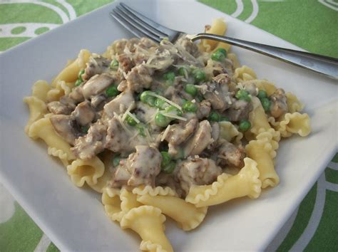 Cook with Sara: Creamy Sausage and Mushroom Pasta with Peas
