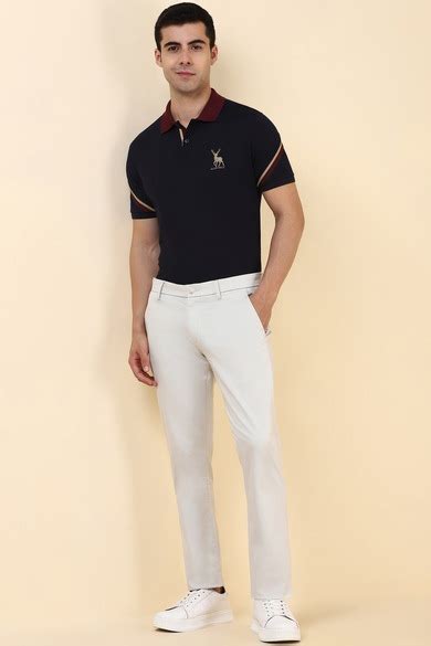 Buy Men White Solid Casual Trousers Online - 39965384 | Allen Solly