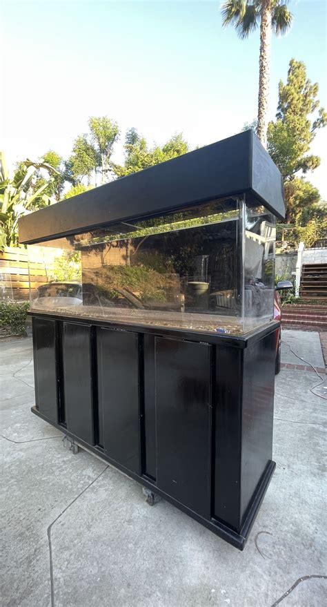 125 Gallon Acrylic Aquarium Fish Tank for Sale in Walnut, CA - OfferUp
