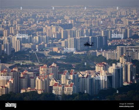 Helicopter on marina bay hi-res stock photography and images - Alamy