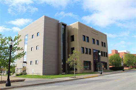 Musser Public Library & HNI Community Center | Muscatine, IA - Official ...