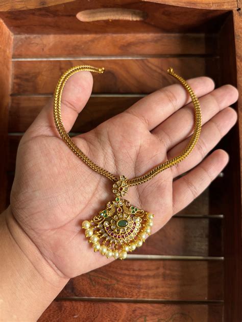 Kemp adigai-1 – Precious pieces