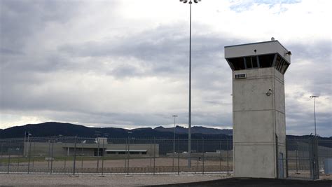 Ely State Prison inmates on hunger strike over food, health conditions