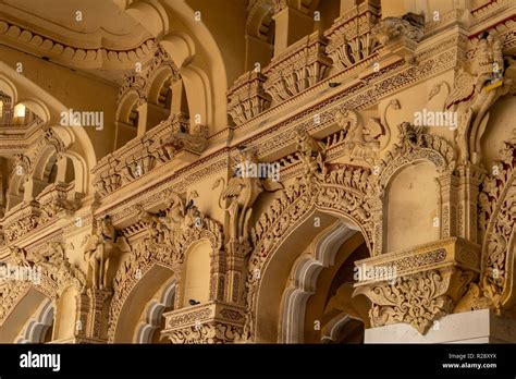 Thirumalai Nayak Mahal palace of Madurai, TN - why is it a popular ...