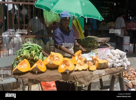 Local Produce Market 的图像结果