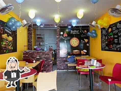 Menu at Pizza House, Bargur