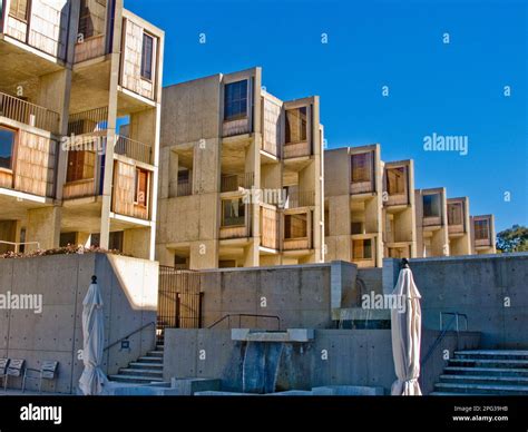 Salk Institute, La Jolla. Architect: Louis Kahn Stock Photo - Alamy
