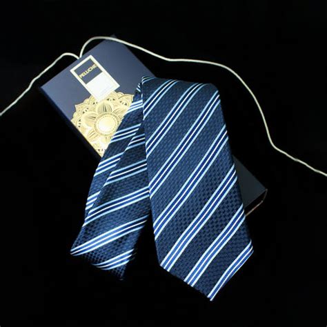 Buy Neckties for Men Online in India | Peluche.in