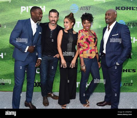 LOS ANGELES - SEPTEMBER 13: Mo McRae and ROSEWOOD cast members Eddie ...