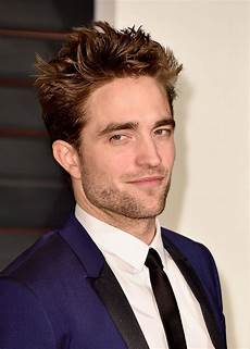 Robert Pattinson Hairstyle by Robert Pattinson Says He S Designing A Line Of Clothing Robert Pattinson Hairstyle