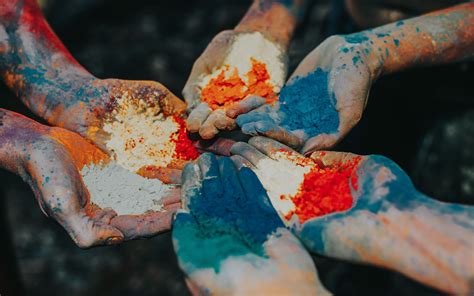 Download wallpaper 3840x2400 hands, paint, powder, colorful, holi 4k ...