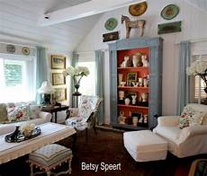 cottage living betsy speert s country cottage living room cottage living betsy speert s country cottage living room