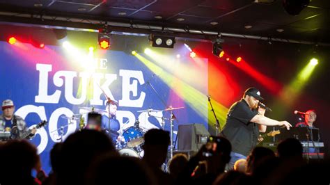 The Luke Combs Experience - The Oxford Magazine