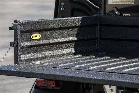 Line X Sprayed Trucks 的图像结果