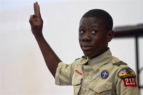 Boy Scout S Honor Sign