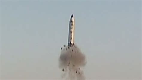 朝鲜发射两枚弹道导弹 模拟对韩战术核打击_凤凰网视频_凤凰网