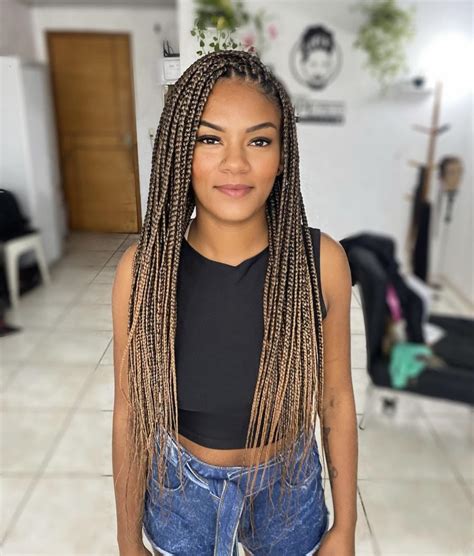 10 Trendy Medium Box Braids Styles For Taking Your Hair Game To The ...