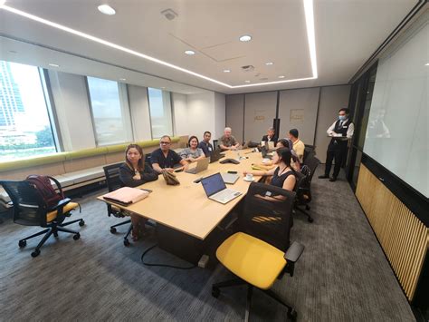 Vietnamese Delegation at ADB Headquarters in the Philippines - Edtech Agency