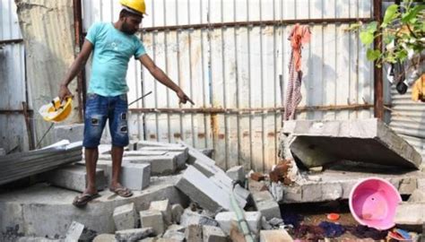 Mumbai: Water Tank Collapse at BMC Construction Site in Nagpada Kills 9 ...