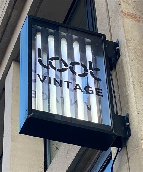 Projecting Sign 的图像结果