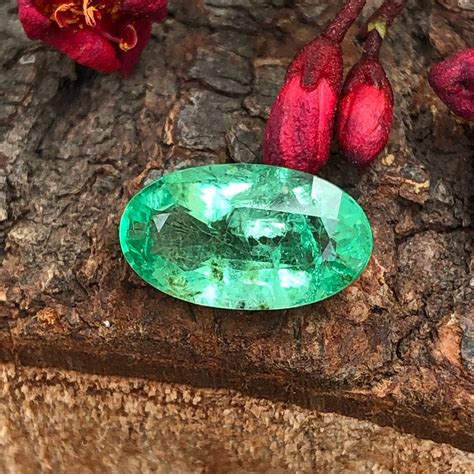 Buy Natural Sparkling Emerald Gemstone, 10x6 MM Oval Cut Emerald, 1.3 ...
