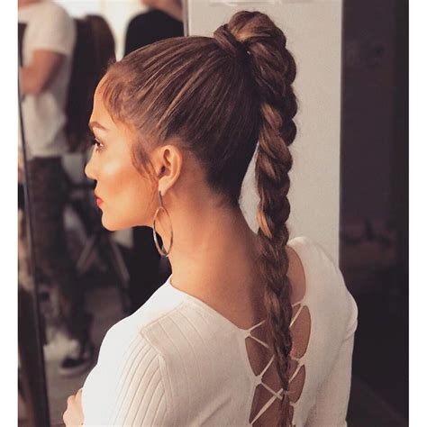 hairstyle ponytail