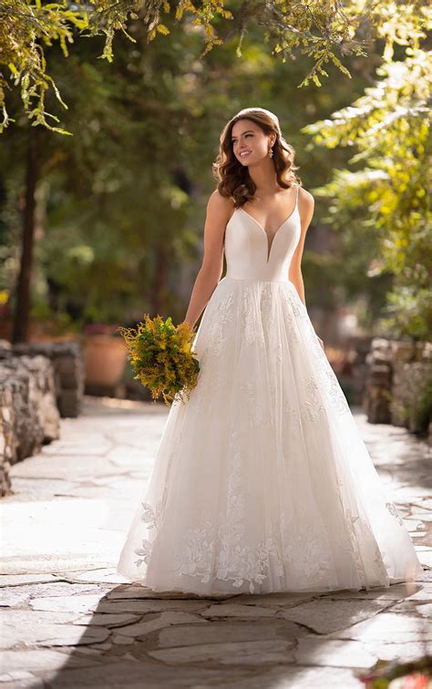 34+ Essence Bridal Dresses Images
