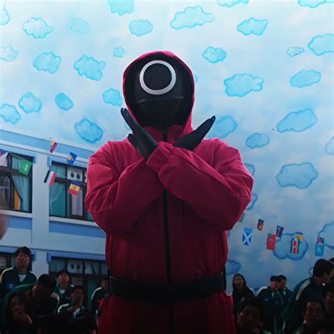 11 Circle Guard (Squid Game)