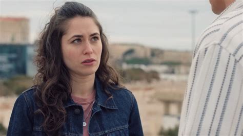 Jade Pradin (Plus belle la vie, encore plus belle) annonce son futur mariage à ses abonnés ...