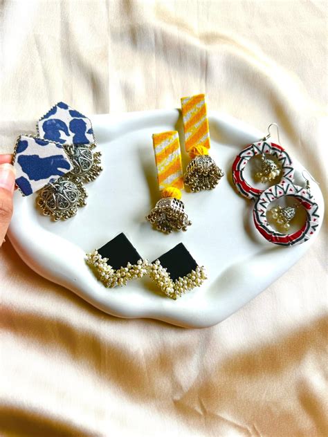 Earrings – SASSYNESS