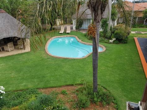 12 ON VAAL DRIVE GUESTHOUSE (Vanderbijlpark, Gauteng) - B&B Reviews ...